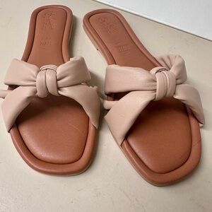 Seychelles Pale Pink Knotted Slide Sandals